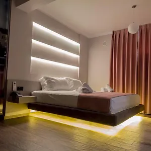 Pandora Hotel